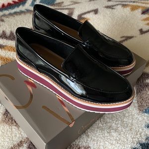 Crown Vintage Mireicia size 7.5 womens shoes